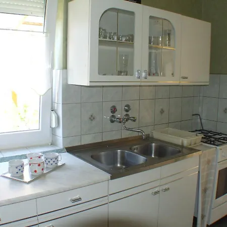 Holiday home Eliza Nyaralo Balatonmariafurdo